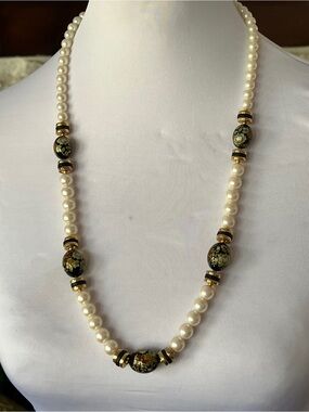 Vintage Japanese Faux White Pearls Black Rose Flower Enamel Necklace